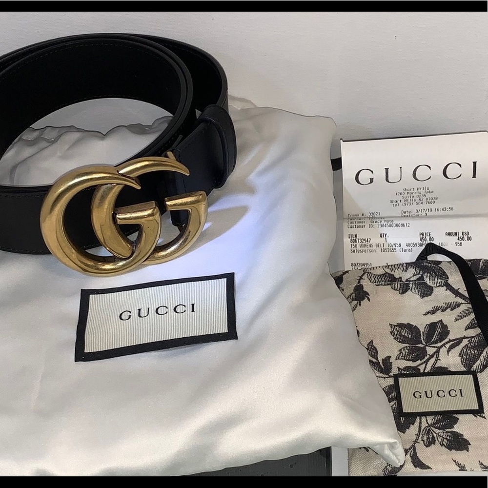 Gucci belt .